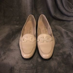 ❗️Salvatore Ferragamo Loafers❗️